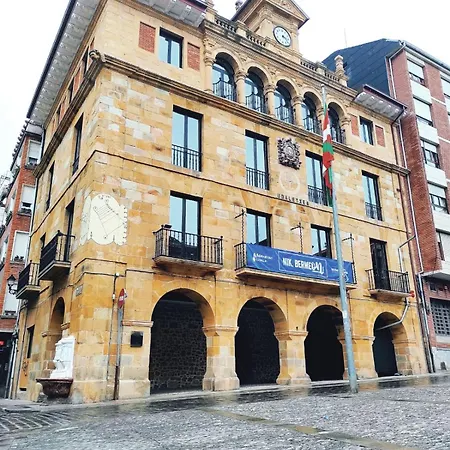 Apartamento Frente Al Ayuntamiento De