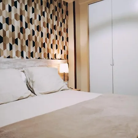 Apartamento Frente Al Ayuntamiento De *